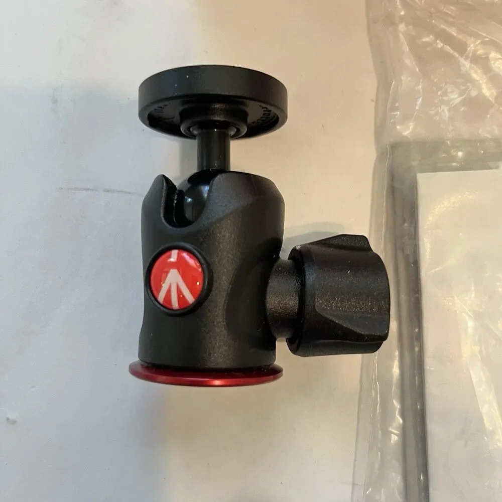Manfrotto 496 Center Ball Head with Quick Release With Box